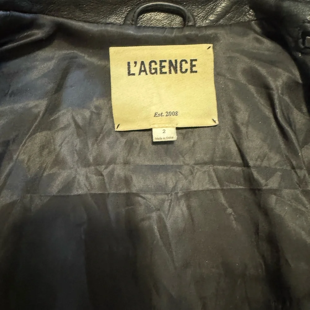 L’AGENCE  leather women’s jacket size 2, excellent condition, brand new - Picture 3 of 5